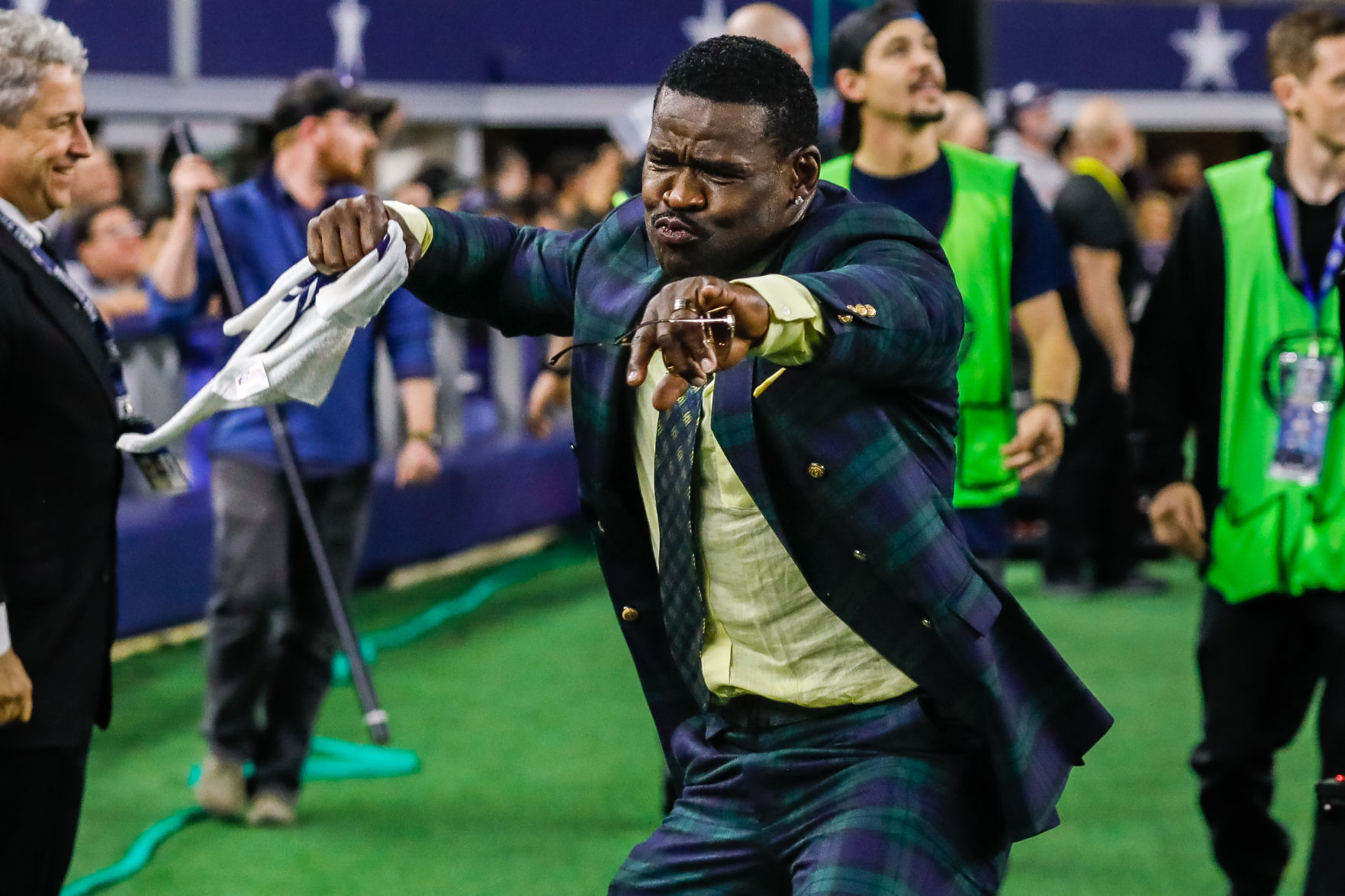 no.saintscowboys121.112918